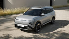 Kia Carens Clavis EV trình làng: MPV điện 7 chỗ, sạc nhanh, nhiều công nghệ