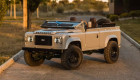 Chiếc Land Rover Defender 90 ra mắt năm 1997 có giá đắt gấp rưỡi xe mới