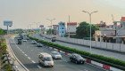 Đi chậm trên cao tốc, hiểm họa khó lường