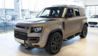 Land Rover Defender OCTA lộ diện tại Viêt Nam: SUV hiệu năng cao đối đầu Mercedes-AMG G 63
