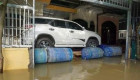 Các cách bảo vệ ô tô và xe máy trong mùa mưa lũ