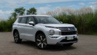 Ảnh thực tế Mitsubishi Outlander PHEV 2026 tại ĐNÁ: SUV cỡ C mạnh 302 mã lực, chạy 100 km không tốn xăng