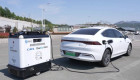 Robot sạc tự hành: Bước đột phá xóa bỏ nỗi lo hạ tầng xe điện tại chung cư cũ
