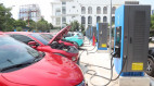 Hà Nội yêu cầu địa phương rà soát quỹ đất lắp đặt trạm sạc phục vụ chuyển đổi xe điện