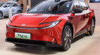 Toyota bZ5 chính thức ra mắt: SUV điện lai coupe, tầm hoạt động 630 km