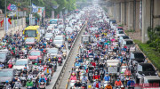 Chủ tịch TP Hà Nội đề xuất: Mỗi ô tô nên có mã số định danh riêng và số dư tài khoản