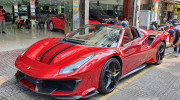 Cận cảnh Ferrari 488 Pista Spider thứ hai tại Việt Nam: Đến ốp điều hoà cũng bằng sợi carbon