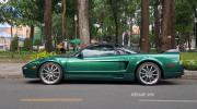 Chạm mặt huyền thoại Honda/Acura NSX 1991 trên đường phố Sài Gòn