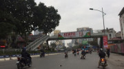 Cần phạt nặng người đi bộ 