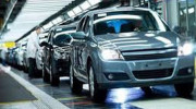 Ô tô nhập khẩu tăng mạnh trở lại trong tháng 8