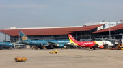 Ô tô đón/trả khách ra vào sân bay 10 phút không mất tiền