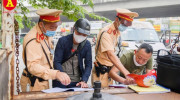 Xử phạt nhiều trường hợp vi phạm giao thông trong ngày đầu tổng kiểm tra, kiểm soát phương tiện