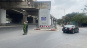 Nửa tháng, phạt liên tiếp 35 xe khách tại nút rẽ vào đường Trần Thủ Độ