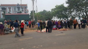 Kinh hoàng xe khách đâm đoàn người đưa tang, 7 người tử vong