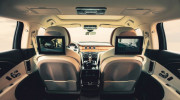 Bentley Flying Spur và Bentayga nâng hạng sự sang trọng với hệ thống giải trí hàng ghế sau mới