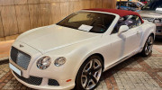 Bentley Continental GTC W12 Mulliner: Hiếm có chiếc xe mui trần nào toả sáng tới vậy!