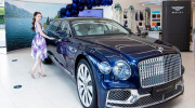 Vợ chồng diễn viên Chi Bảo chính thức nhận bàn giao xe Bentley Flying Spur 18 tỷ VNĐ