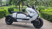 Mô tô thuần điện BMW CE04 mở bán tại Việt Nam, giá 549 triệu đồng