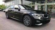 Cận cảnh BMW 330i M-Sport chính hãng tại Việt Nam, giá cao hơn cả E-Class của Mercedes-Benz