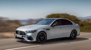 Mercedes-AMG C 63 S 2023 ra mắt, trang bị động cơ hybrid 680 mã lực