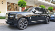 Chiếc Rolls-Royce Cullinan gây chú ý với biển số gắn bản đồ Việt Nam