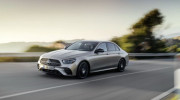 Mercedes-Benz E-Class 2021 đạt giải 