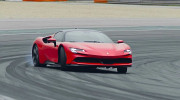 Vén màn siêu phẩm Ferrari SF90 Stradale mới toanh - gần chạm mức 1.000 mã lực