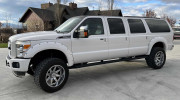 Ford F-250 độ 6 cửa phong cách limousine rao bán 1,38 tỷ VNĐ