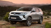 Rộ tin Toyota Fortuner facelift sẽ ra mắt trong tuần này tại Thái Lan