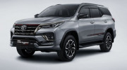 Sau bản Legender, Toyota Fortuner TRD Sportivo 2020 tiếp tục ra mắt với giá từ 1,1 tỷ VNĐ