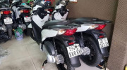 Sài Gòn: Bộ đôi Honda SH đời cũ mang biển số 