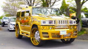 Hummer độ bodykit thân rộng, dát vàng, đính kim cương cực độc