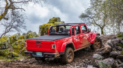 Xe bán tải Jeep Gladiator có giá cho thuê rẻ hơn so với người anh em Wrangler