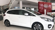 Kia Rondo bản số sàn giá chỉ 585 triệu VNĐ bất ngờ về đại lý, sẵn sàng 