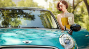 Cô gái bán 100 chiếc Mini Cooper chỉ trong 5 phút, thế mới thấy độ 