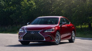 Lexus ES 2021 bổ sung hệ dẫn động 4 bánh và phiên bản đặc biệt cho những vị khách thích sự độc quyền