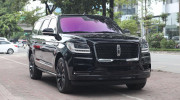 Soi chi tiết Lincoln Navigator L 2020 trên phố Hà Nội: 