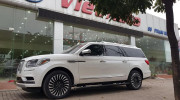 Lincoln Navigator L Black Label 2019 màu trắng về Việt Nam