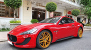 Maserati GranTurismo Sport màu đỏ 