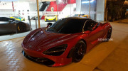 Chạm mặt siêu phẩm McLaren 720S đỏ tuyệt đẹp trong đêm Sài Gòn