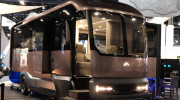 Motorhome có thể mở rộng thành một ngôi nhà sang trọng