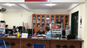 Lượng người nộp lệ phí trước bạ ô tô tăng gấp 10 lần, cơ quan thuế khuyến cáo nộp online để tránh ùn tắc