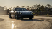 Porsche Taycan Turbo S 2021 nhanh hơn và có nhiều 