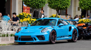 Bắt gặp Porsche 911 GT3 RS Miami Blue dưới nắng xuân Sài Gòn