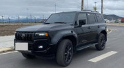 Toyota Land Cruiser Prado 2024 “lướt” 2.000km được rao bán giá 3,89 tỷ đồng