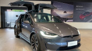 Tesla Model X Plaid 2022 có thêm cấu hình 7 ghế ngồi và cổng sạc CCS2