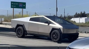 Tesla Cybertruck bị bắt gặp trên đường, không đẹp như trong hình ảnh công bố