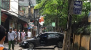 Hà Nội: Toyota Camry va chạm mạnh với Honda Lead, một người tử vong