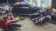 Xế sang Mercedes-Benz do nữ tài xế điều khiển gây tai nạn kinh hoàng tại TP.HCM