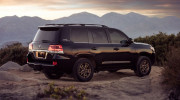 Toyota Land Cruiser Heritage Edition 2021 đặc biệt chốt giá 2 tỷ VNĐ